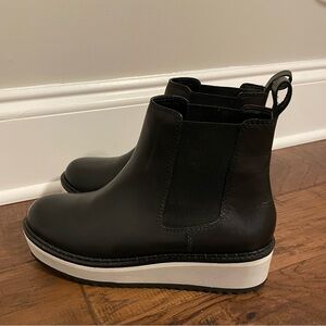 Matisse Ronan Chelsea Boot, size 7.5, black, worn only 2-3x